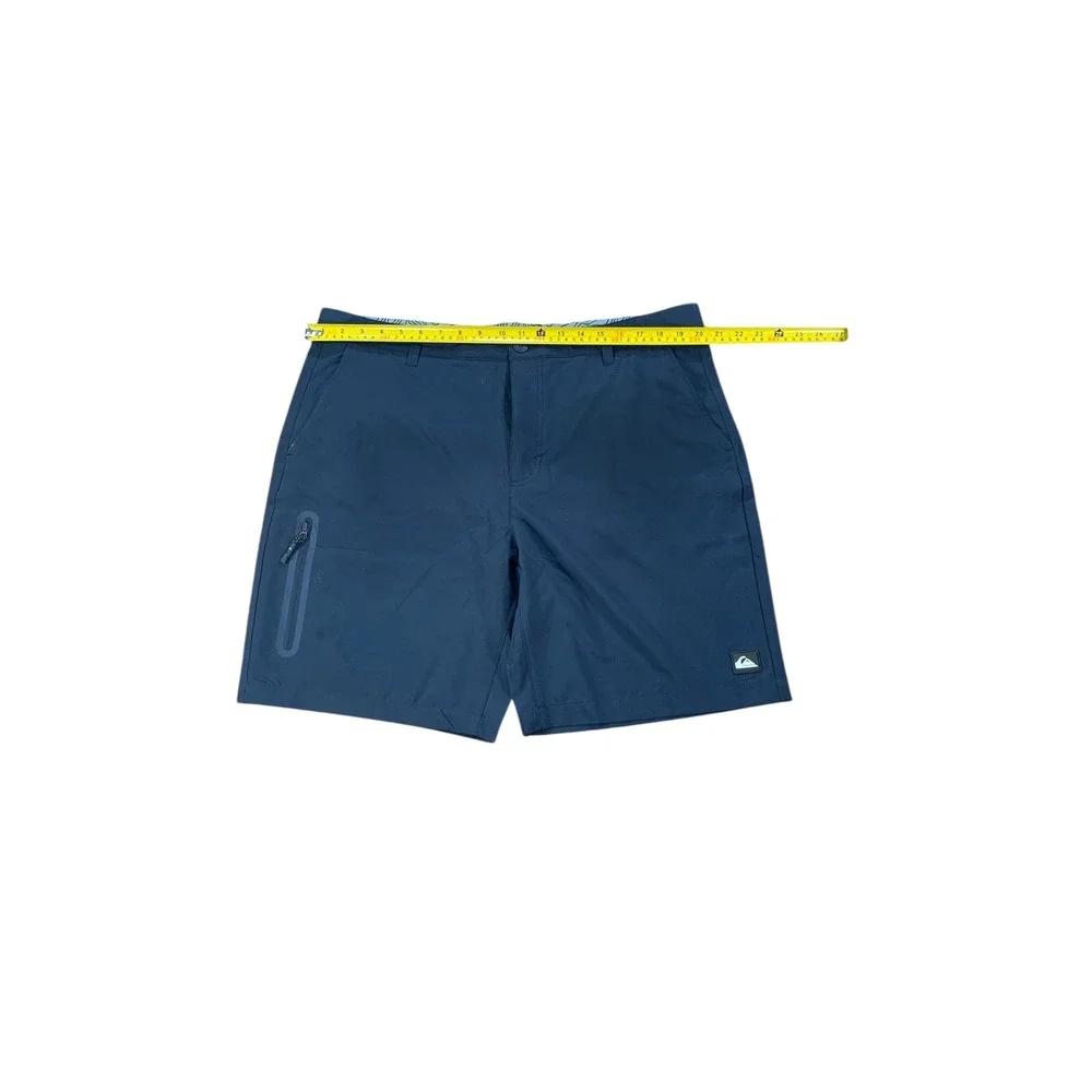 Quiksilver Men's Navy Blue Cargo Board Shorts Size 38 Outdoor Beach‎